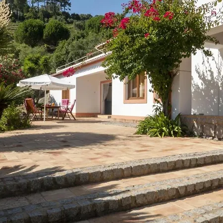 636 Vivenda Bouganvilla Willa