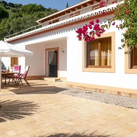 636 Vivenda Bouganvilla Villa